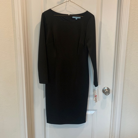 Long Sleeve Black dress - Picture 1 of 6